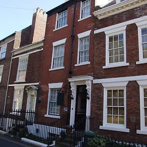 Guest house Tall Storeys