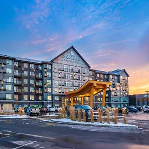 Hotel Sandman Signature Airport